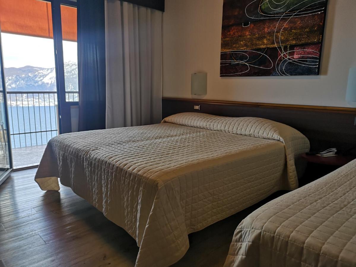 Hotel San Zeno San Zeno di Montagna Exteriör bild