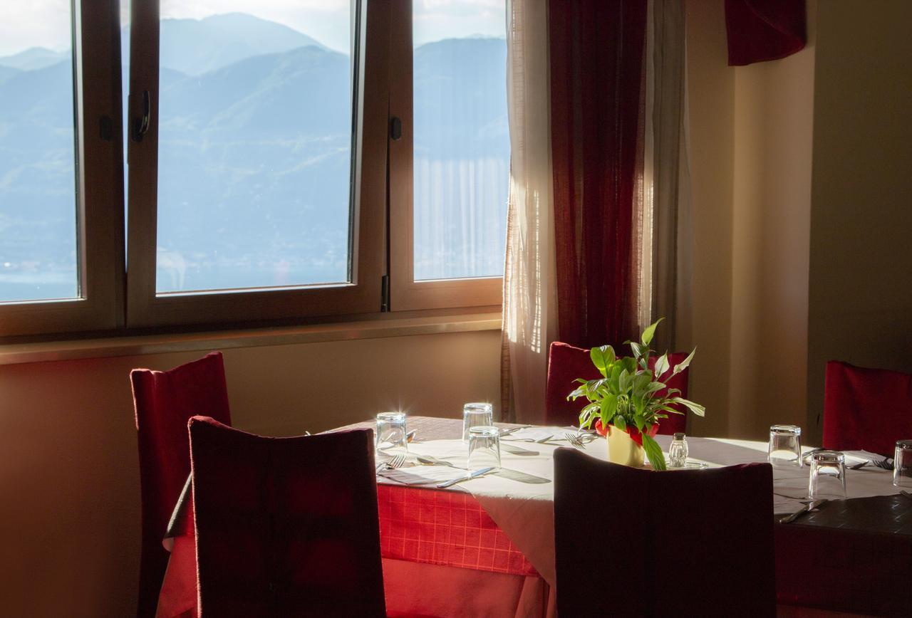 Hotel San Zeno San Zeno di Montagna Exteriör bild